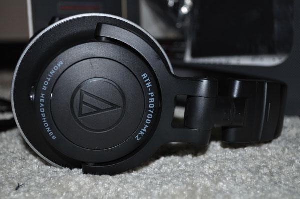 Audio Technica ATH Pro700MK2 One Word Bass Headfonics