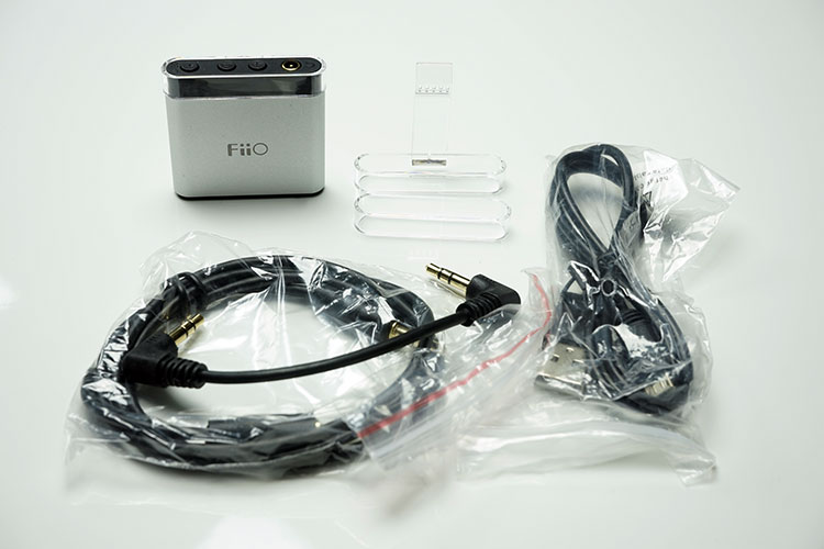 Fiio a1 silver best sale portable headphone amp a1