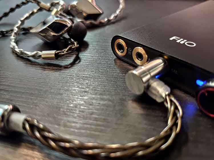 FiiO Q3 Review — Headfonics