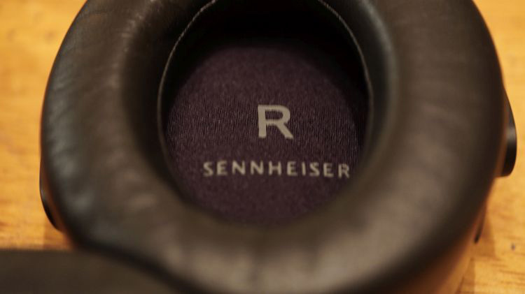 Sennheiser Momentum 4 Wireless Review — Page 2 of 2 — Headfonics