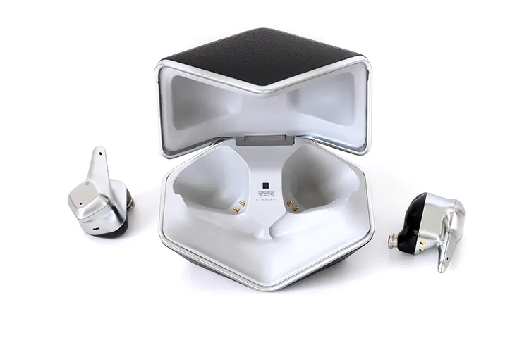 HIFIMAN Svanar Wireless cradle open