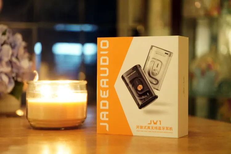 FiiO JadeAudio JW1 box