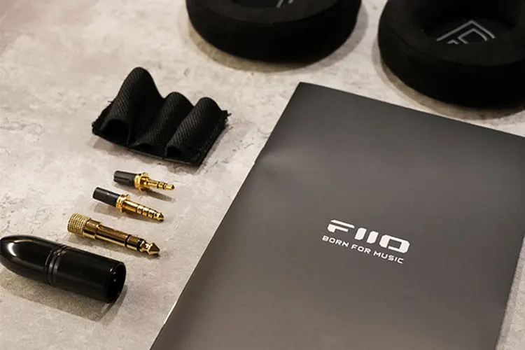 FiiO FT5 accessories