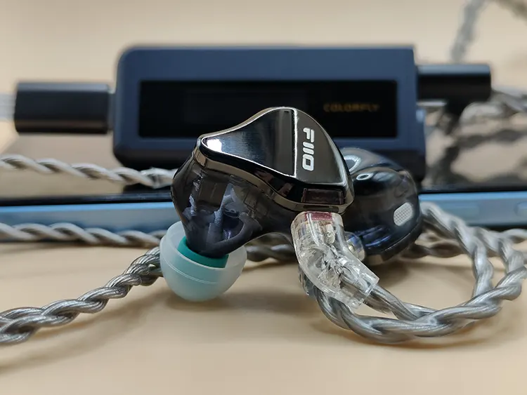 FiiO JH5 paired with Colorfly CDA-M2P