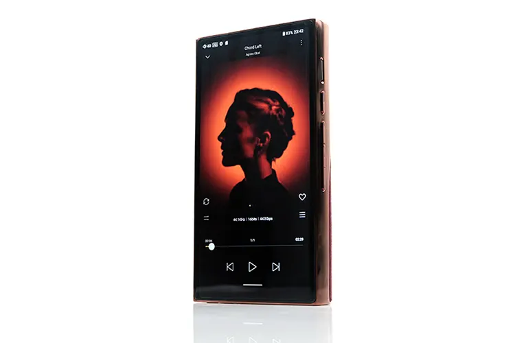 HiBy R8 II playback screen