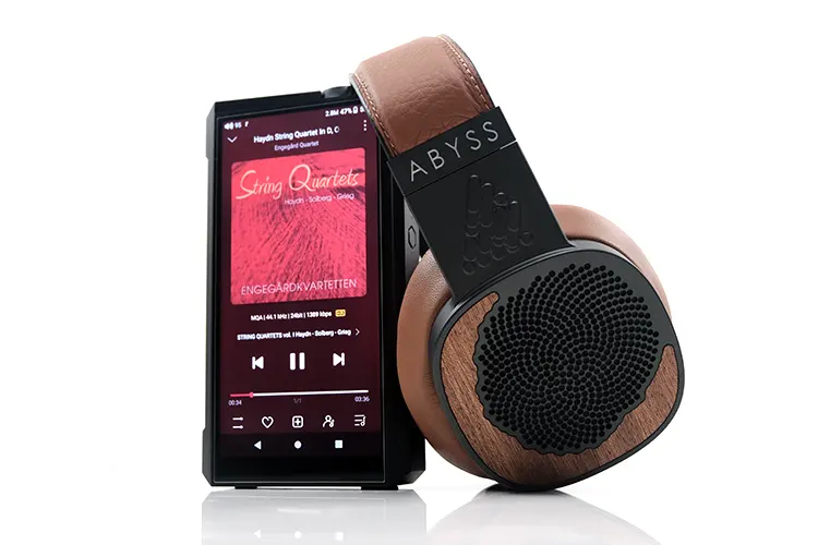 ABYSS DIANA MR paired with FiiO M17