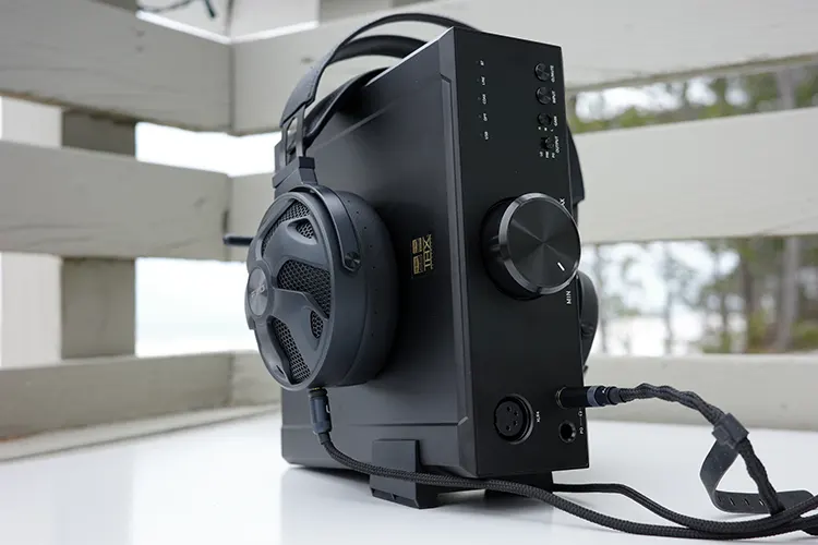 FiiO K9 AKM paired with FiiO FT3 from the front