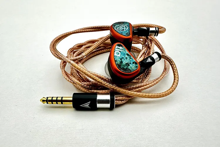 Astral Acoustics Mars paired with 64 Audio Fourte