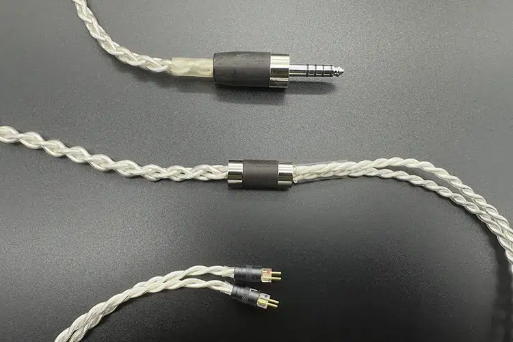Luminox Audio Tri-light connectors and jacks