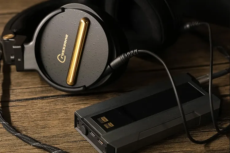 Crosszone CZ-10 Enhanced paired with FiiO Q15 amp