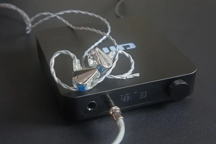 FiiO K11 R2R paired with Moondrop Blessing 3