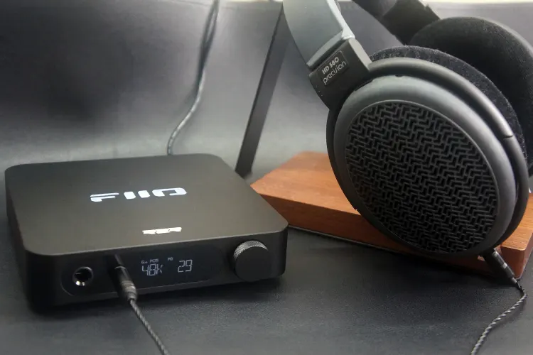 FiiO K11 R2R paired with Sennheiser HD 580 Precision