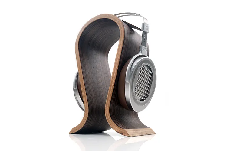 HIFIMAN Susvara presented at the headphone stand