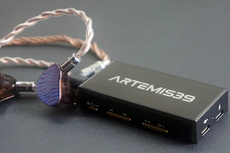 7Hz Artemis39 Paired with 7Hz Aurora IEM