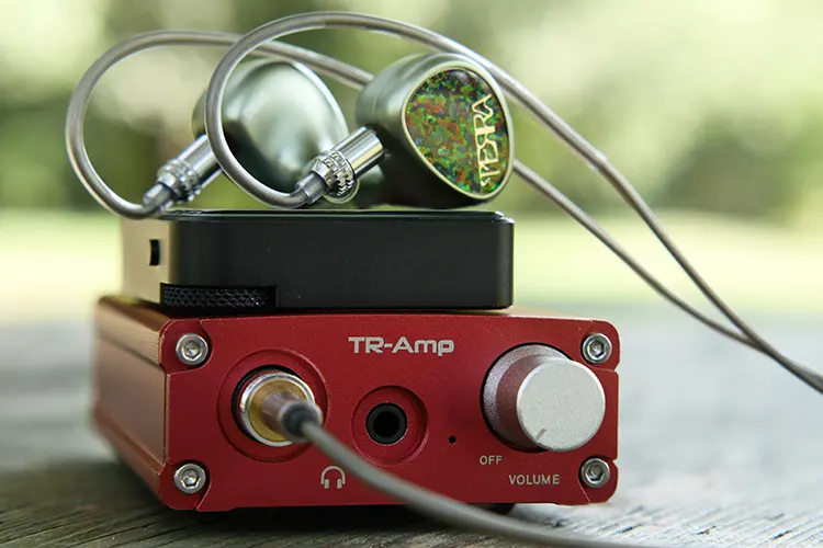 Lime Ears TERRA on top of Earmen TR-Amp amplifier