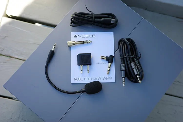 Noble Audio FoKus Apollo accessories