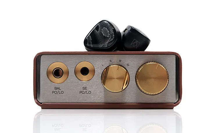 Noble Audio Onyx on top of iBasso DX320 MAX Ti