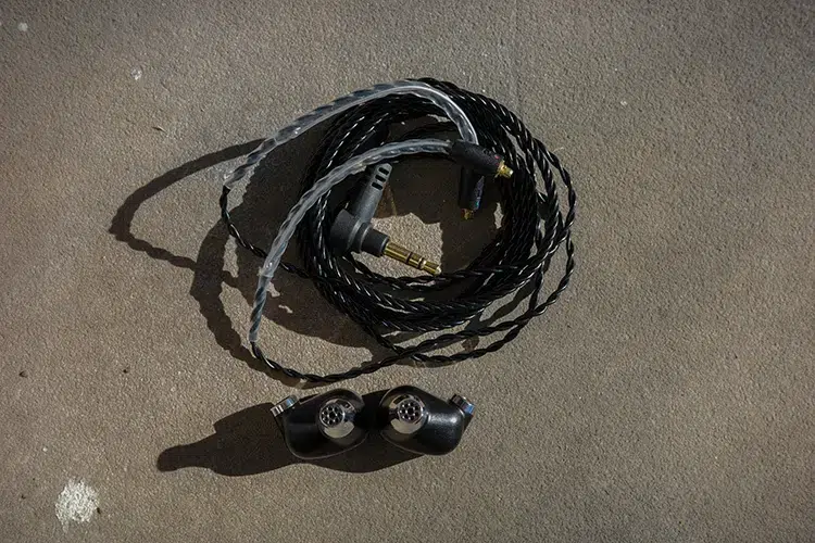 DROP Campfire Audio Dark Star stock cable