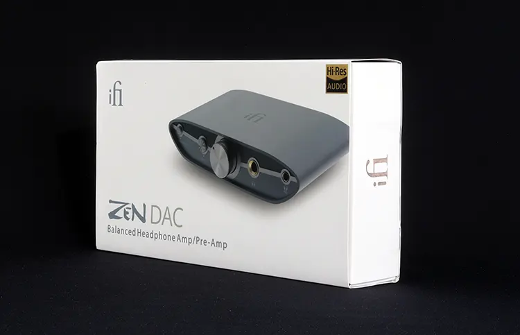 iFi audio ZEN DAC 3 box