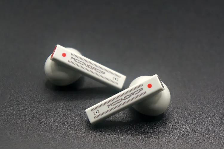 MOONDROP Ultrasonic earbuds