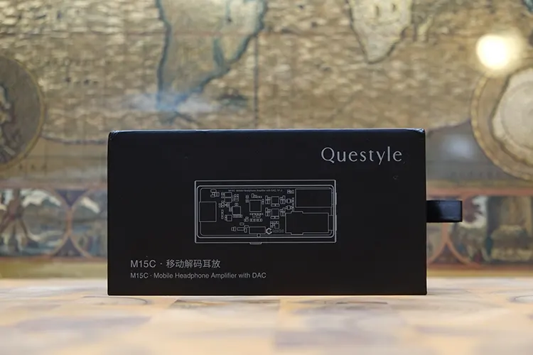 Questyle M15C box