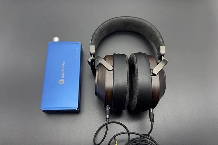 SIVGA Anser paired with Earmen Angel portable amplifier