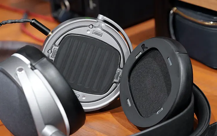 Audeze LCD-S20 cup with detached pad on table