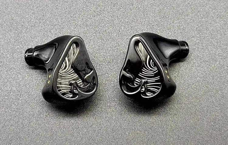 LETSHUOER Mystic 8 ear shells