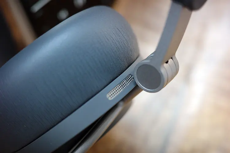 MOONDROP Edge ANC mic closeup