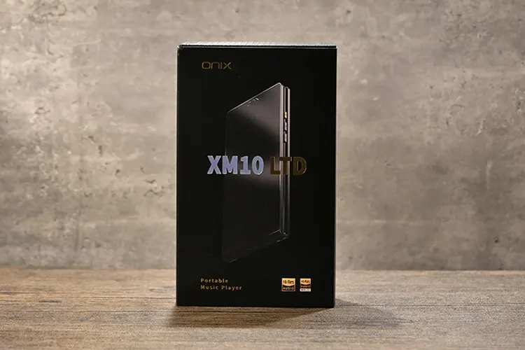 ONIX Waltz XM10 Ltd box