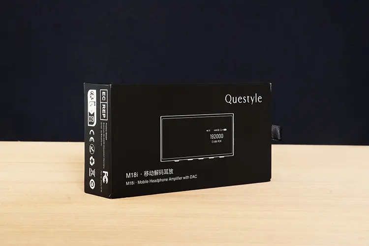 Questyle M18i box