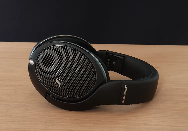 Sennheiser HD 550 headphones on their side