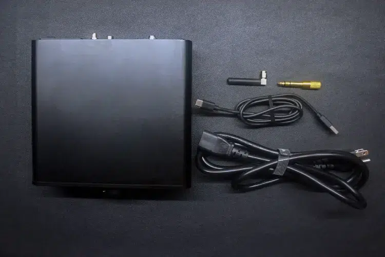 TempoTec March V-M5 accessories