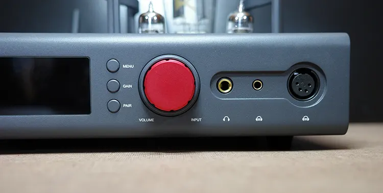 xDuoo TA-32 front panel controls