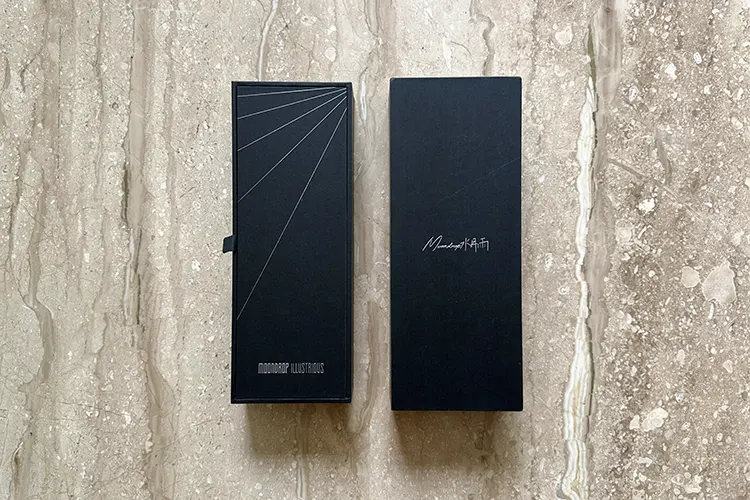 MOONDROP Illustrious box
