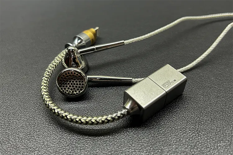MOONDROP Pavane paired with ddHiFi TC35PRO E2 dongle
