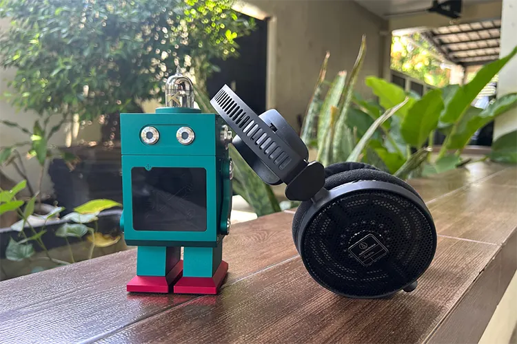 xDuoo DM-01 Audio Technica headphones