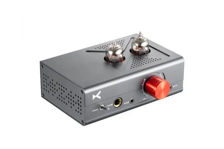 xDuoo MT-602 amplifier on white background
