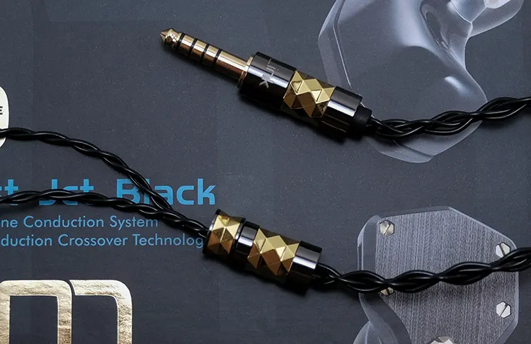 Unique Melody Mest Jet Black UM Jet Link cable