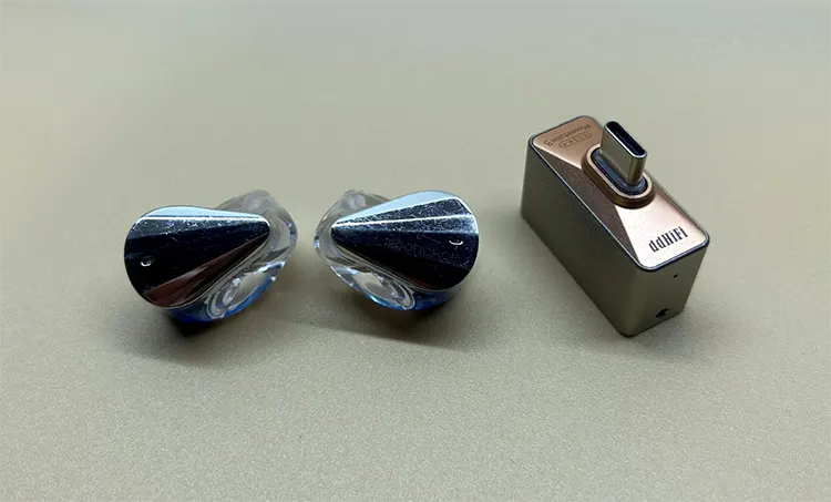 ddHiFi TC44Pro with MOONDROP Blessing 3