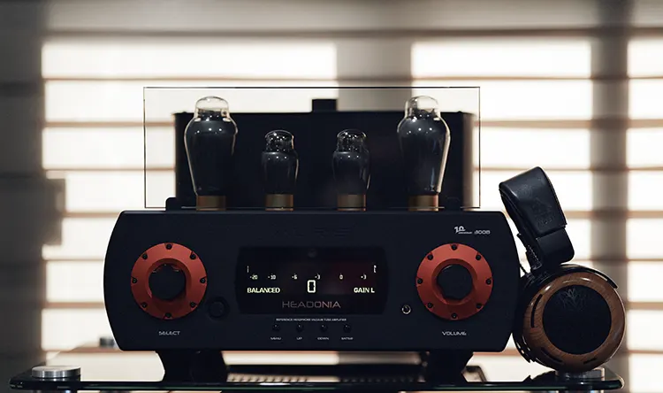 Auris Audio Headonia 300b with ZMF Headphones Atrium