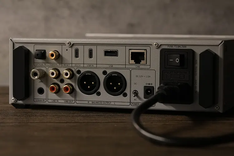 FiiO K15 rear panel view