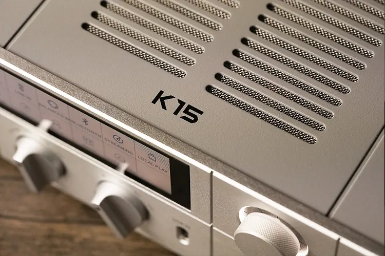 FiiO K15 top of the LED panel view