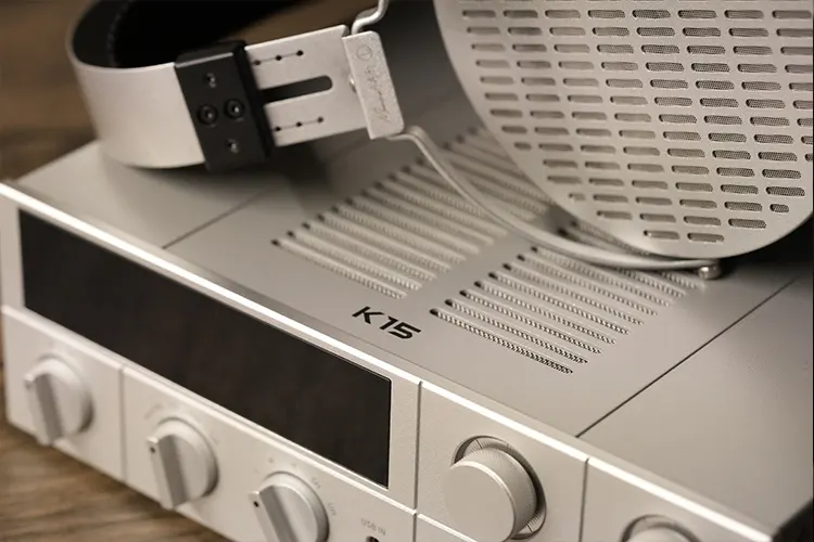 FiiO K15 with MOONDROP COSMOS headphones