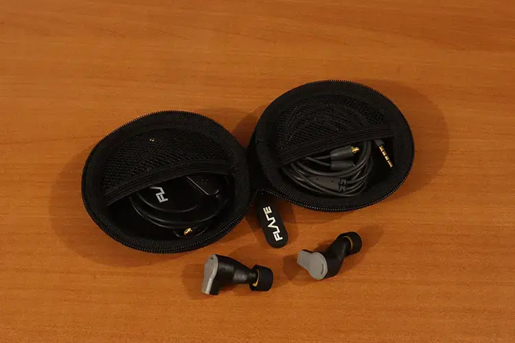 Flare Audio Flare Studio Master cables in carry case