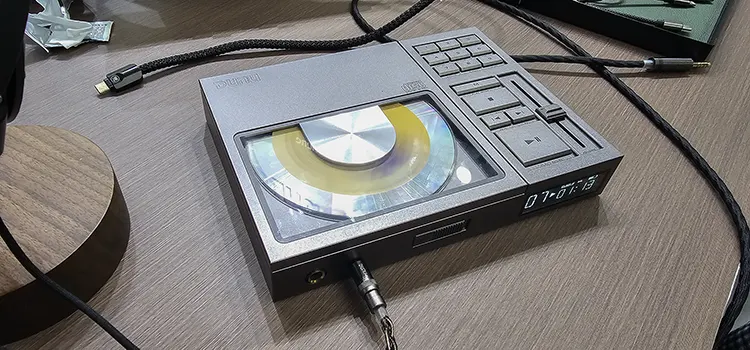 SIAS 2025 DUNU Concept R CD Player