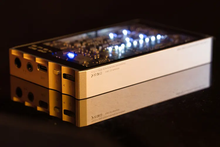 SMSL DS20 on its side