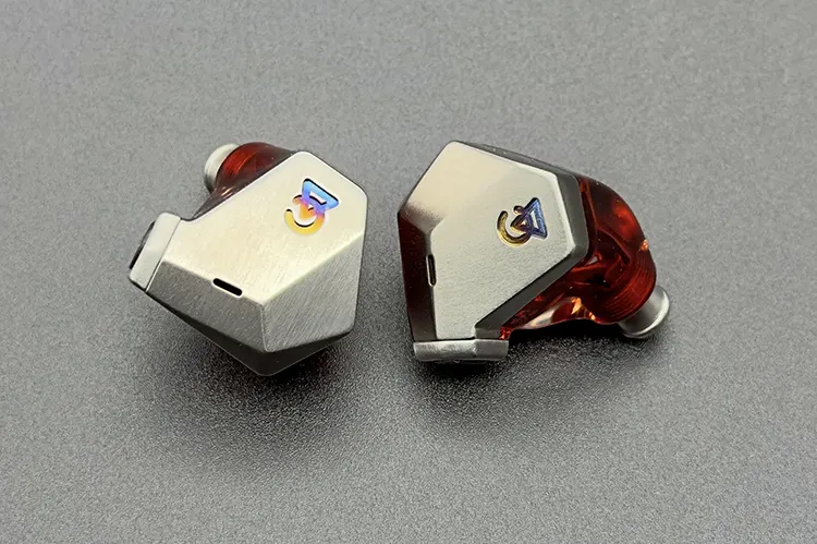 Campfire Audio Grand Luna 2 faceplates