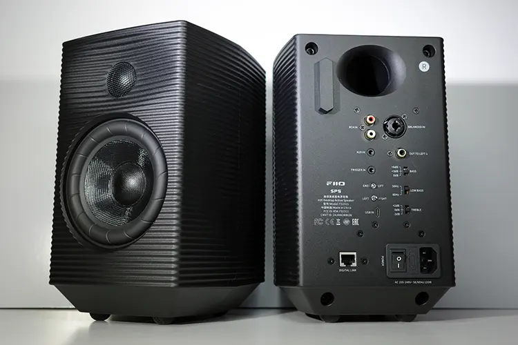 FiiO SP5 front and back of speakers