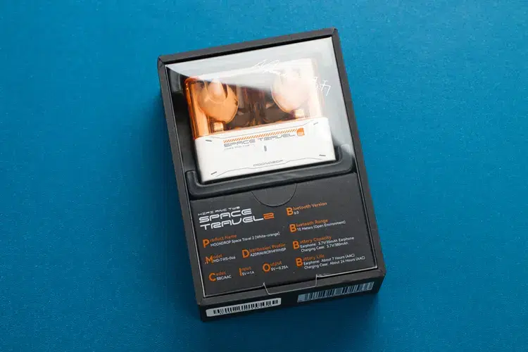 MOONDROP Space Travel 2 box